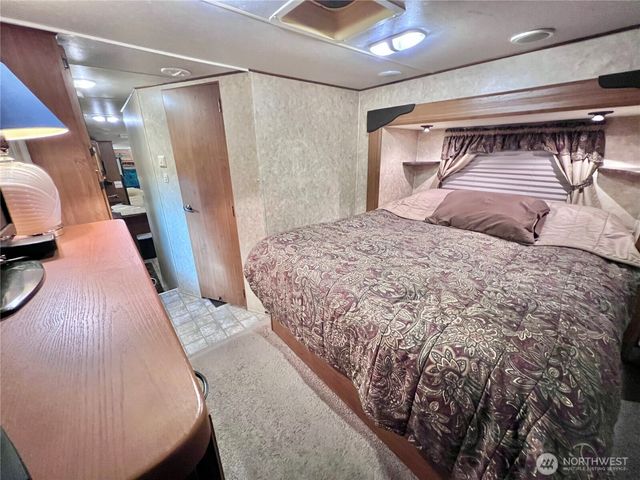 240 Shinn Canyon Drive, Deming, WA 98244