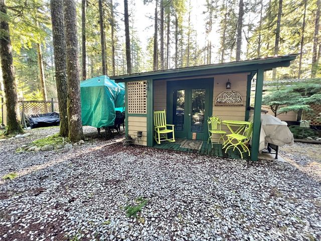 240 Shinn Canyon Drive, Deming, WA 98244