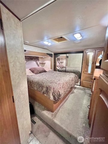 240 Shinn Canyon Drive, Deming, WA 98244