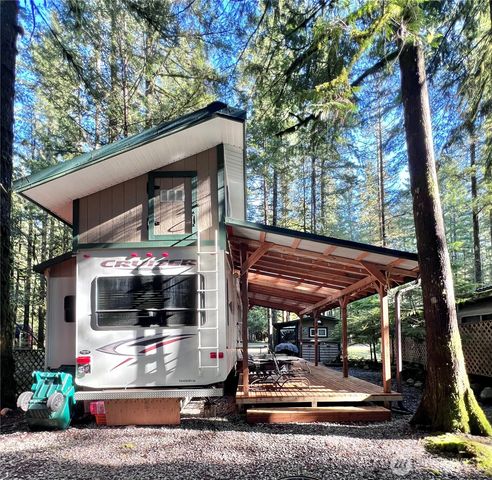 240 Shinn Canyon Drive, Deming, WA 98244