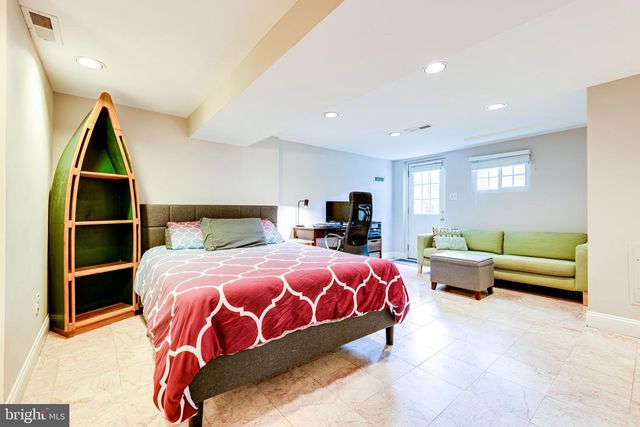 2965 SYCAMORE ST, Alexandria, VA 22305