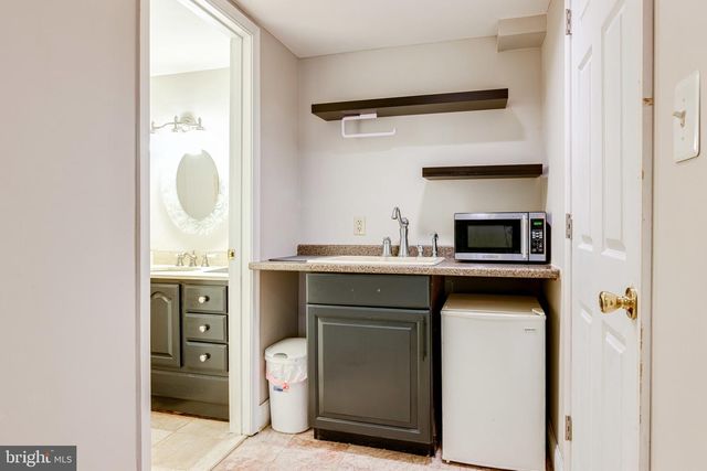 2965 SYCAMORE ST, Alexandria, VA 22305