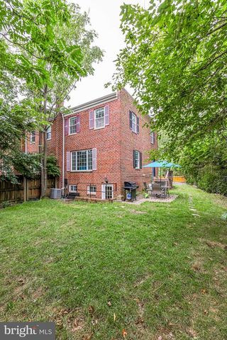 2965 SYCAMORE ST, Alexandria, VA 22305