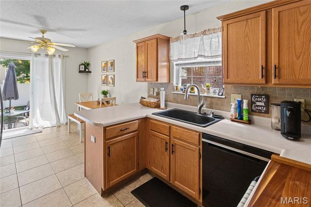 641 High School Street, Collinsville, IL 62234