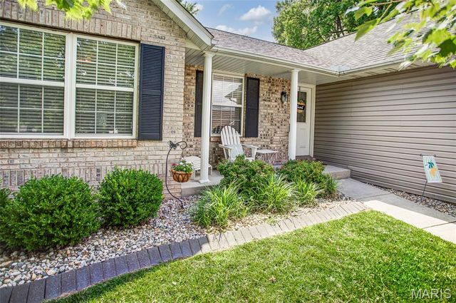 641 High School Street, Collinsville, IL 62234