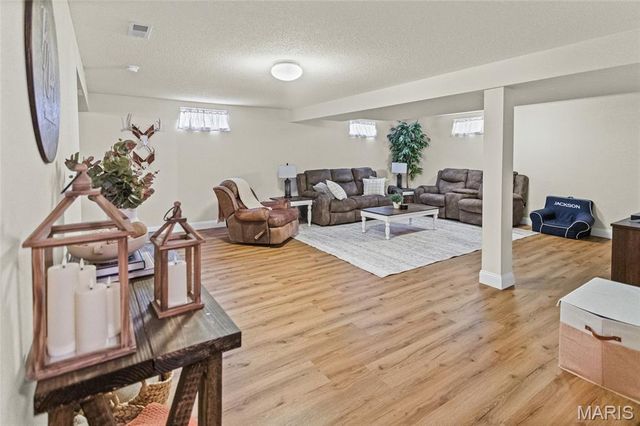 641 High School Street, Collinsville, IL 62234