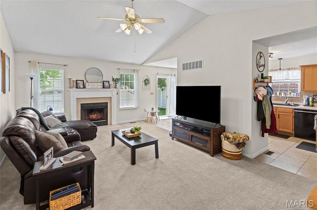 641 High School Street, Collinsville, IL 62234