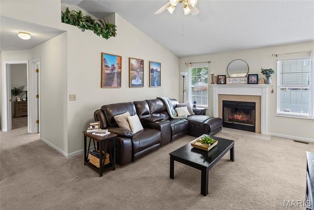 641 High School Street, Collinsville, IL 62234