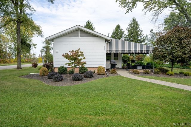 4070 Tennessee Circle, Eden, NY 14057