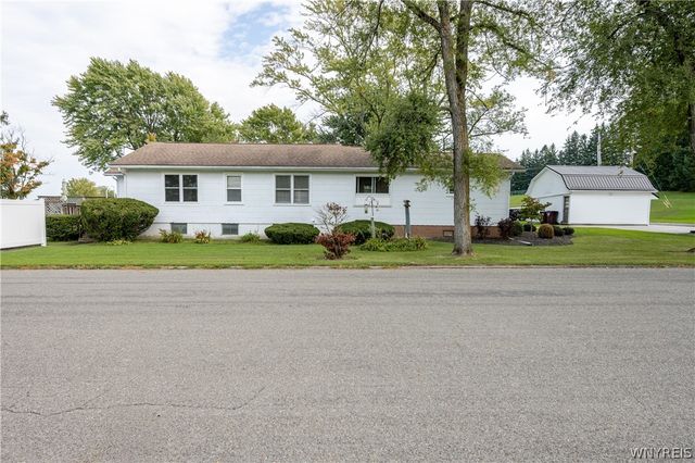 4070 Tennessee Circle, Eden, NY 14057