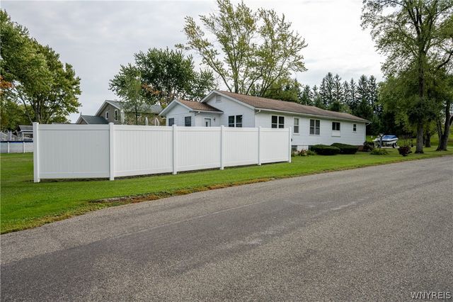 4070 Tennessee Circle, Eden, NY 14057