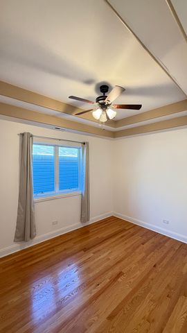 4411 S Wallace Street, Chicago, IL 60609