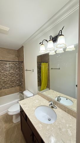 4411 S Wallace Street, Chicago, IL 60609