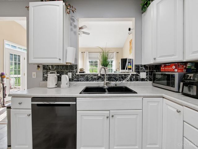 8200 Vadith Court, West Chester, OH 45069