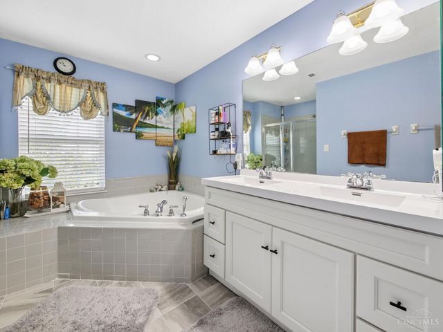 8200 Vadith Court, West Chester, OH 45069