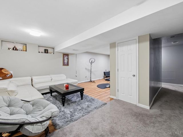 8200 Vadith Court, West Chester, OH 45069