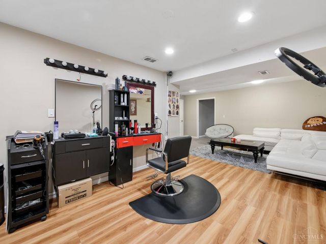 8200 Vadith Court, West Chester, OH 45069