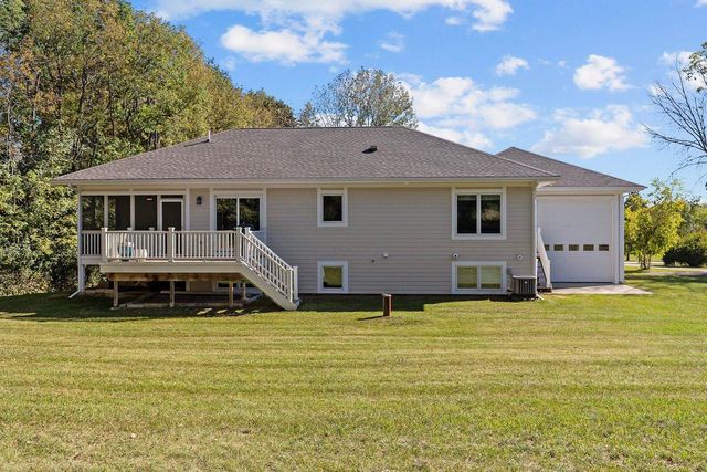 W3832 Orchard Avenue, Green Lake, WI 54941