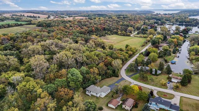 W3832 Orchard Avenue, Green Lake, WI 54941