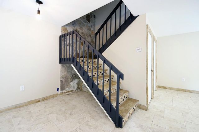 1700 Embassy Dr 402, West Palm Beach, FL 33401