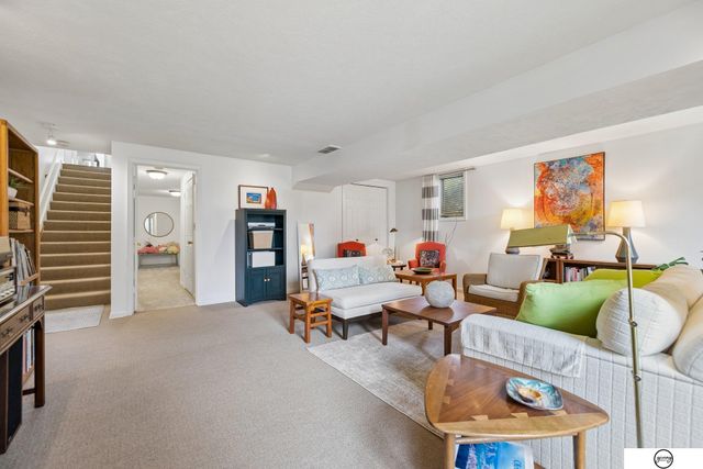 6446 W Shore Drive, Lincoln, NE 68516