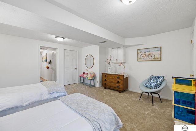 6446 W Shore Drive, Lincoln, NE 68516