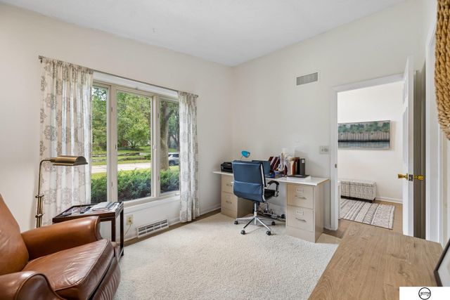 6446 W Shore Drive, Lincoln, NE 68516