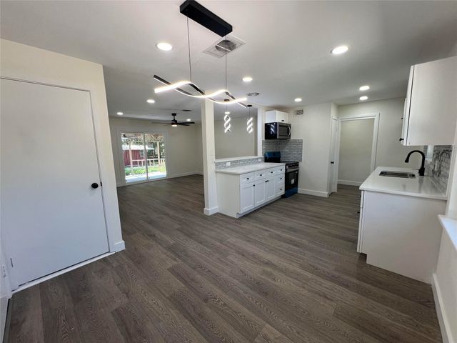 8020 Laura Street, North Richland Hills, TX 76180