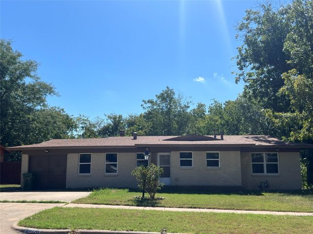 8020 Laura Street, North Richland Hills, TX 76180