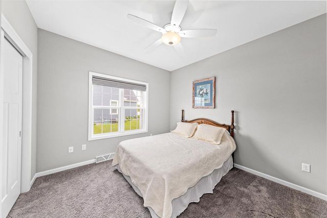 W200N4949 Tamarind WAY, Menomonee Falls, WI 53051