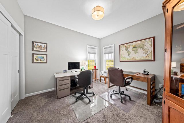 W200N4949 Tamarind WAY, Menomonee Falls, WI 53051