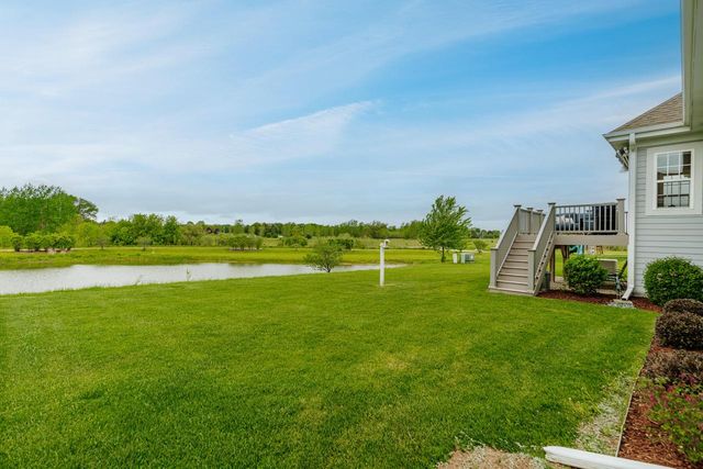 W200N4949 Tamarind WAY, Menomonee Falls, WI 53051