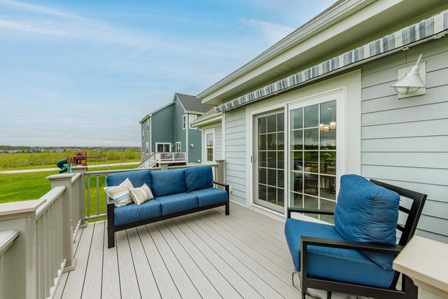 W200N4949 Tamarind WAY, Menomonee Falls, WI 53051