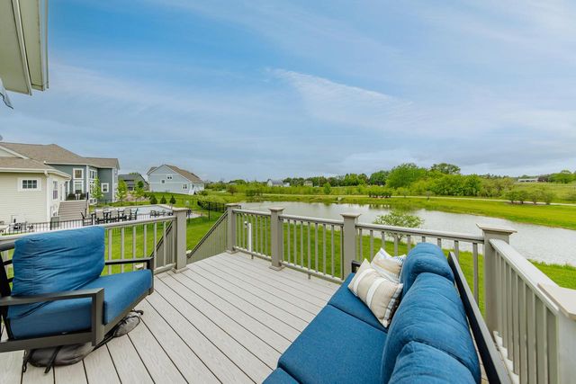 W200N4949 Tamarind WAY, Menomonee Falls, WI 53051