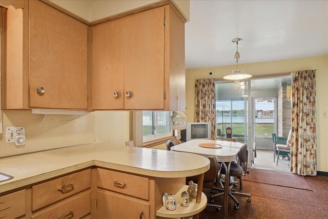 2016 Lake Street, Holland, MI 49424