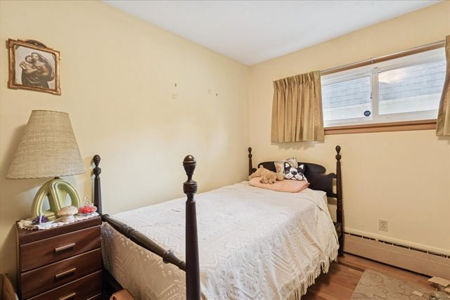 2016 Lake Street, Holland, MI 49424