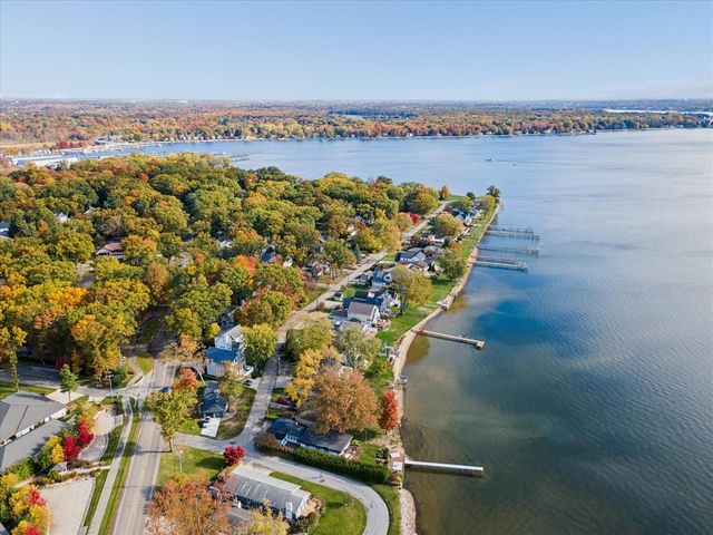 2016 Lake Street, Holland, MI 49424