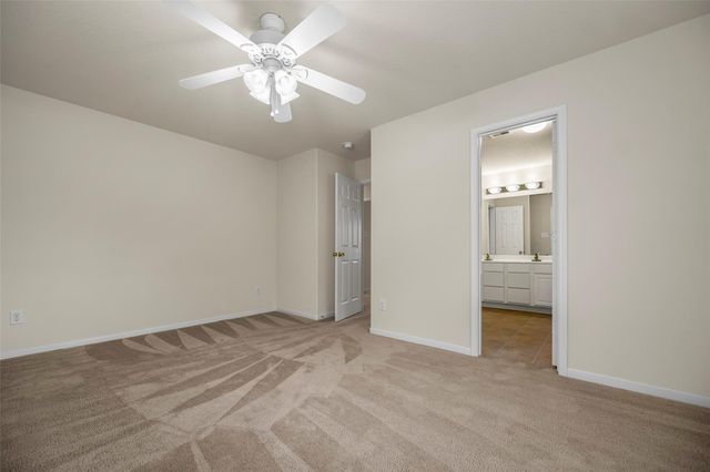 9934 E Yearling Place, Conroe, TX 77385