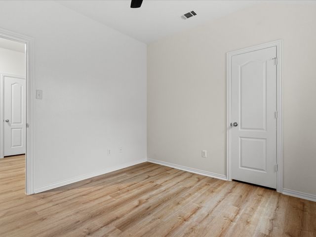 4524 Grassy Glen Drive, Fort Worth, TX 76244