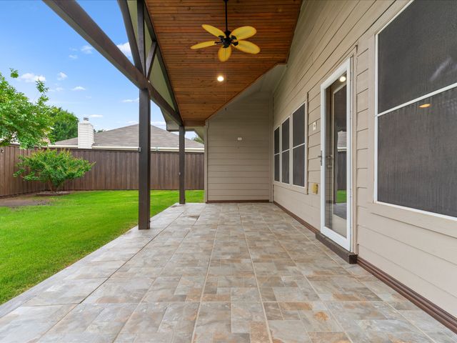 4524 Grassy Glen Drive, Fort Worth, TX 76244