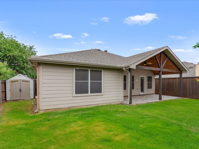 4524 Grassy Glen Drive, Fort Worth, TX 76244