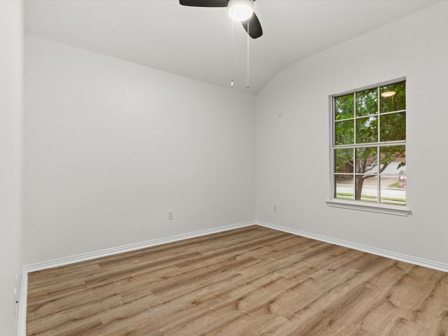 4524 Grassy Glen Drive, Fort Worth, TX 76244