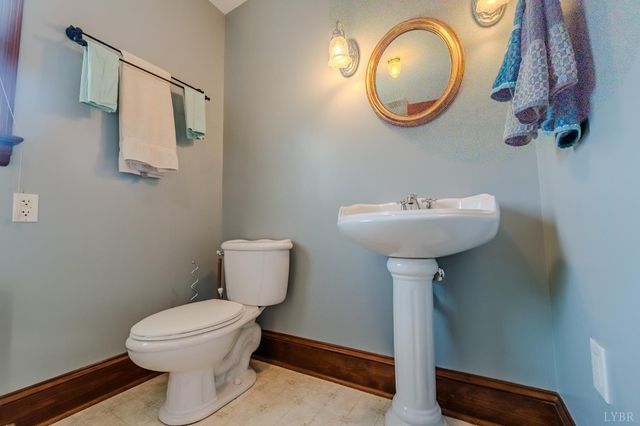 3971 Stage Road, Concord, VA 24538