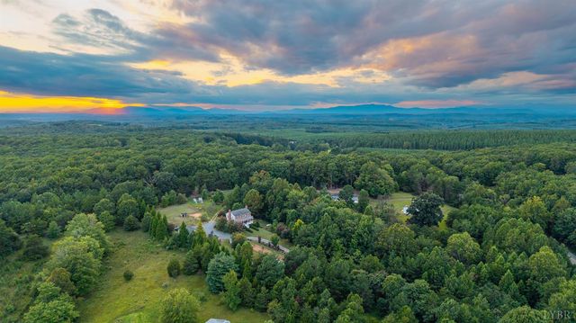 3971 Stage Road, Concord, VA 24538