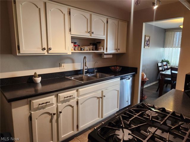 12900 Lake Avenue 707, Lakewood, OH 44107
