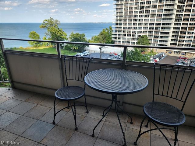 12900 Lake Avenue 707, Lakewood, OH 44107