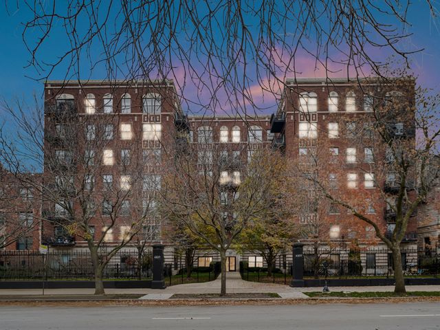 4537 S Drexel Boulevard 503, Chicago, IL 60653