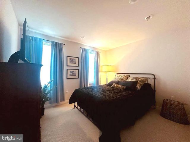 174 MAHOGANY LN, King Of Prussia, PA 19406