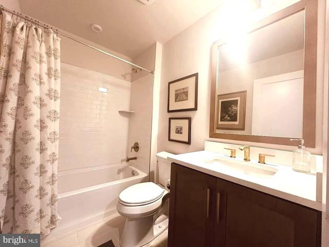 174 MAHOGANY LN, King Of Prussia, PA 19406