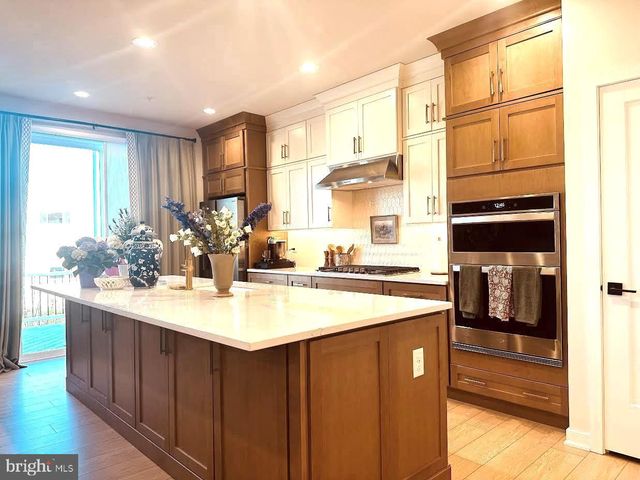 174 MAHOGANY LN, King Of Prussia, PA 19406